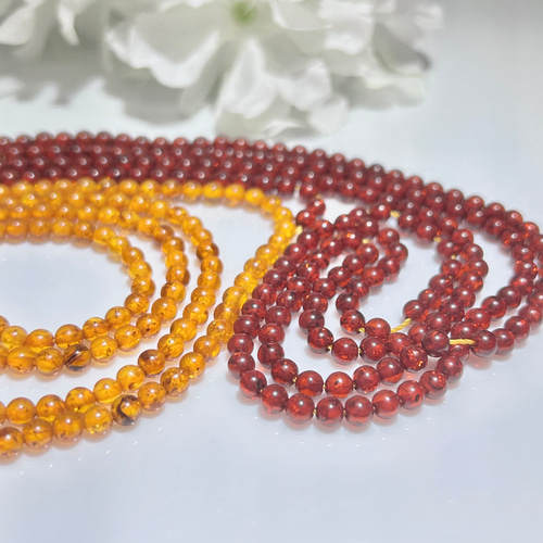 レア！ 4mm 4個 アンバー（琥珀） 天然 ラウンド 丸玉 ビーズ 無染色