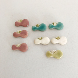 お花ブローチ　E　(本焼き　Brooch） 3枚目の画像