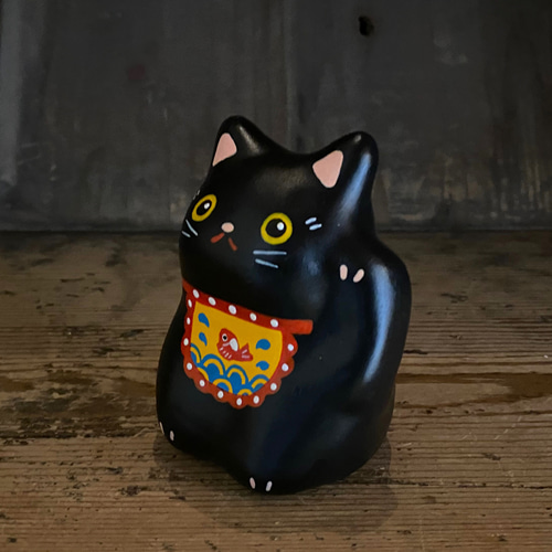 お面をつけれる招き猫(黒) 招き猫 シマハリコ 通販 16415837｜Creema