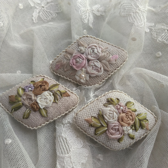 送料無料*シルク* リボン刺繍*薔薇*ブローチ*c 6枚目の画像