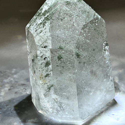 龍脈水晶✨　ファントム　レインボー　クリスタル　ガーデンクォーツ　原石