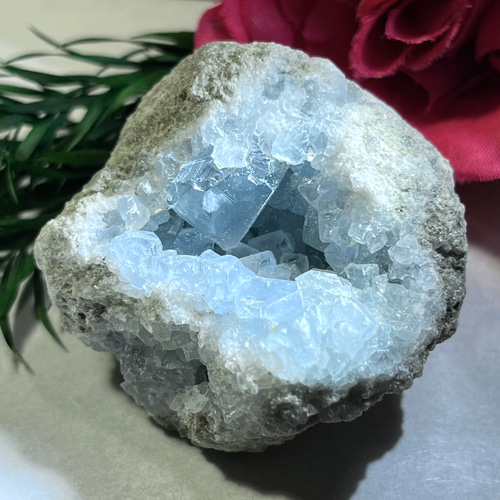 天使の石໒꒱✨　セレスタイト　天青石　クラスター　ジオード　原石　ラフストーン