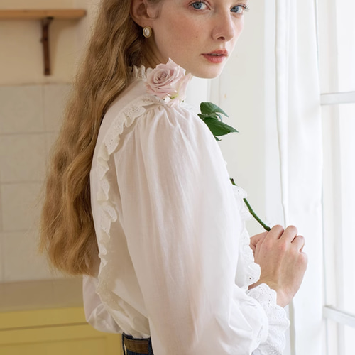 はるかきみへ　フリル長袖ブラウス　ヴィンテージ　レース刺繍　ハンドメイド 大人のフリルブラウス 長袖シャツブラウス レース切替 刺繍入り