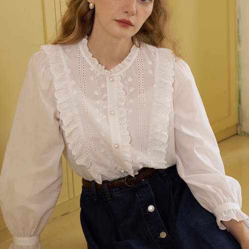 大人のフリルブラウス 長袖シャツブラウス レース切替 刺繍入り