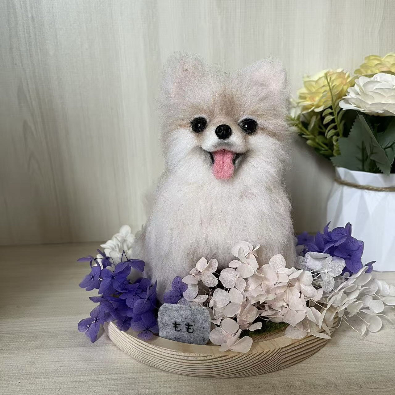 羊毛フェルト　オーダー　あゆにぃさま　専用 オーダー品で作ったきつねちゃん。完成しました。 可愛いおてて