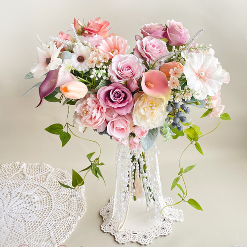 くすみピンクのハートブーケ ブートニア付き アーティフィシャル