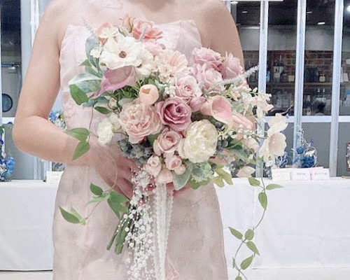 くすみピンクのハートブーケ ブートニア付き アーティフィシャル