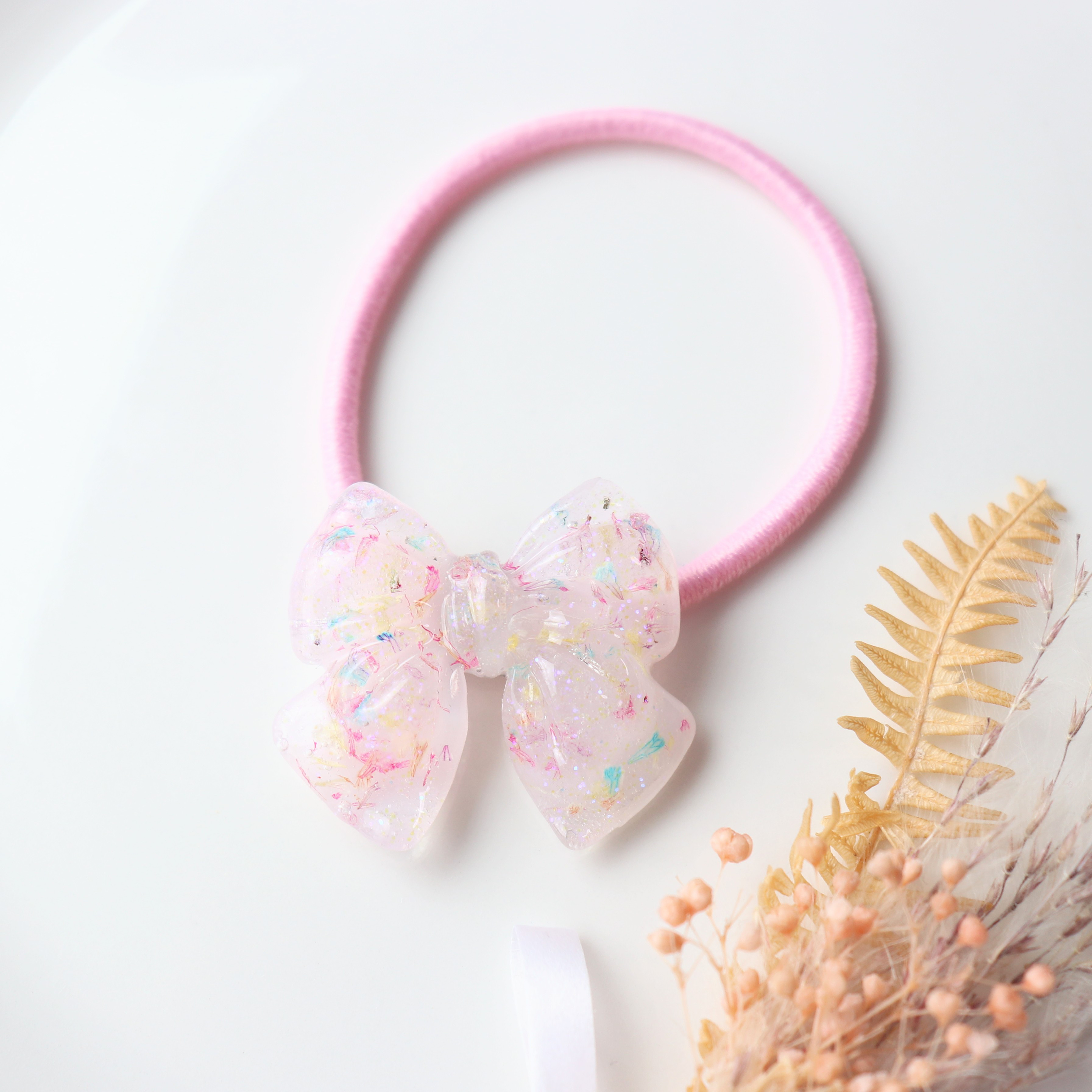 花　レジンヘアゴム　白　花のフィルムを入れたもの ひまうい様　6.3