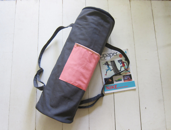 Canvas Yoga Bag - Charcoal + Salmon 3枚目の画像