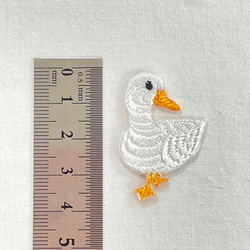 アヒル　duck　ワンポイント　刺繍　ワッペン　アップリケ　シール可 1枚目の画像