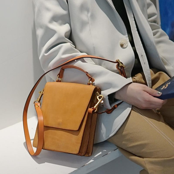 今だけ2千円引き】【キャメル一点のみ】レザーバッグ レザー 本革