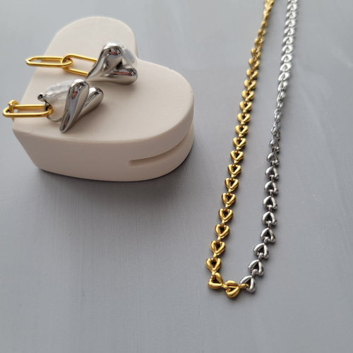 特集掲載】ミックスカラー/ハートのネックレスとイヤリングセット