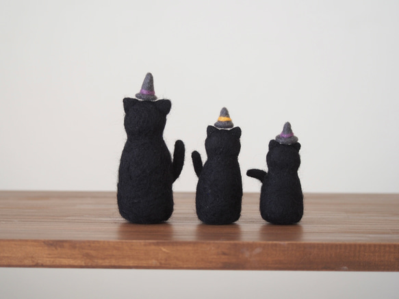 3way黒猫3brothers羊毛フェルト/ハロウィン＆Xmas帽子つき(受注制作) 6枚目の画像