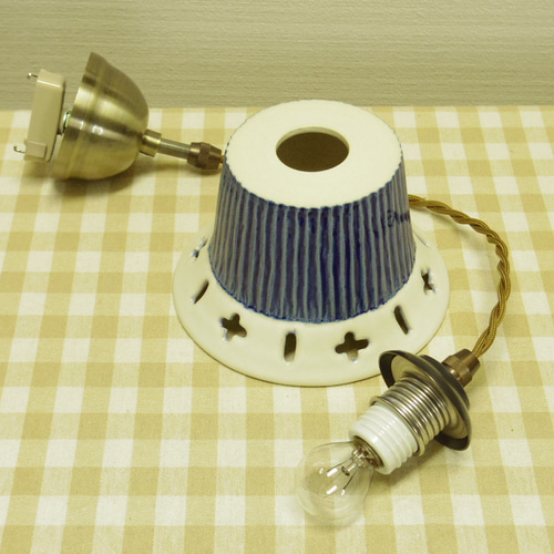 照明陶器 陶華光ランプシェード 匠 蓮 【T07】（本体＋皿＋照明セット