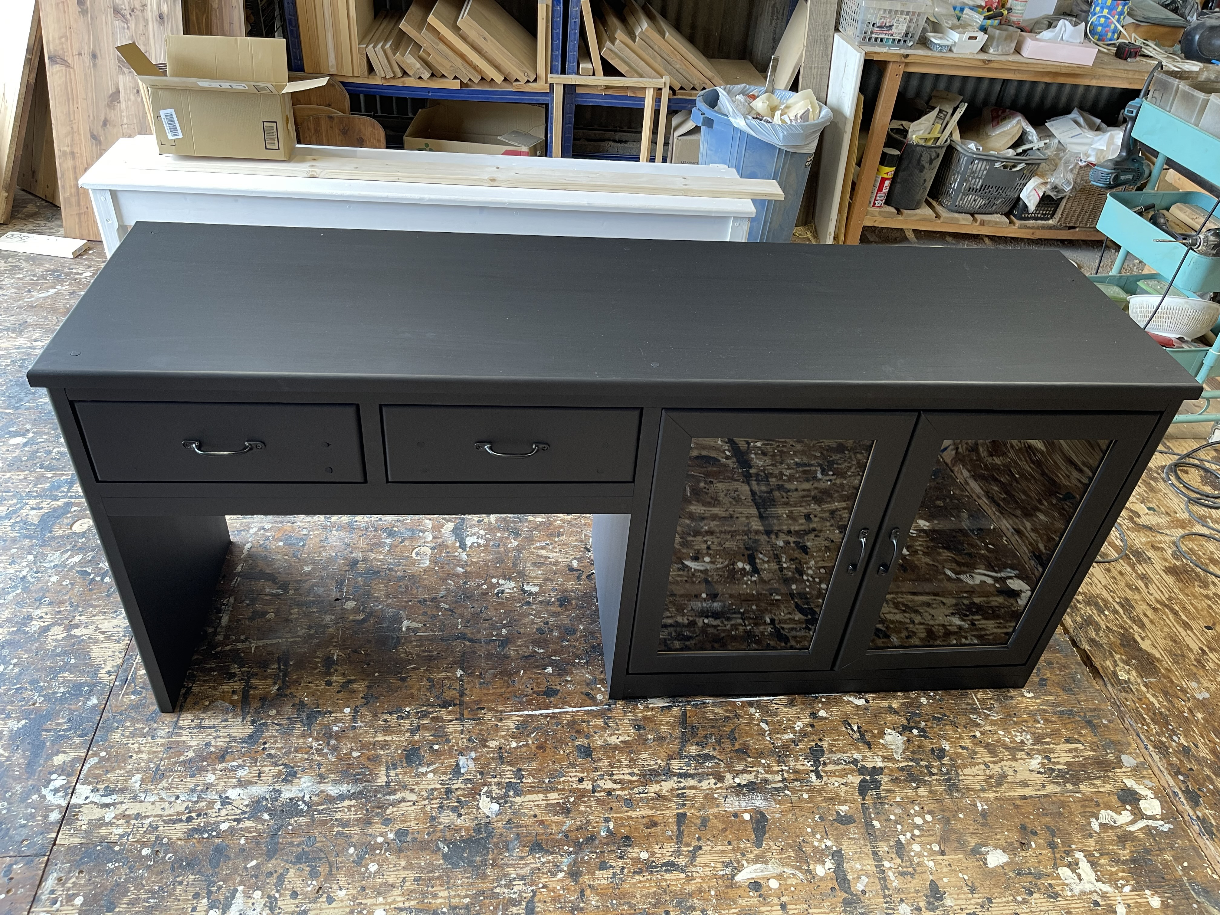 hotaru  キャビネット　リビング　ブラック　可動棚　アクリル窓　扉　引出し　収納　天然木　無垢材　オーダー可