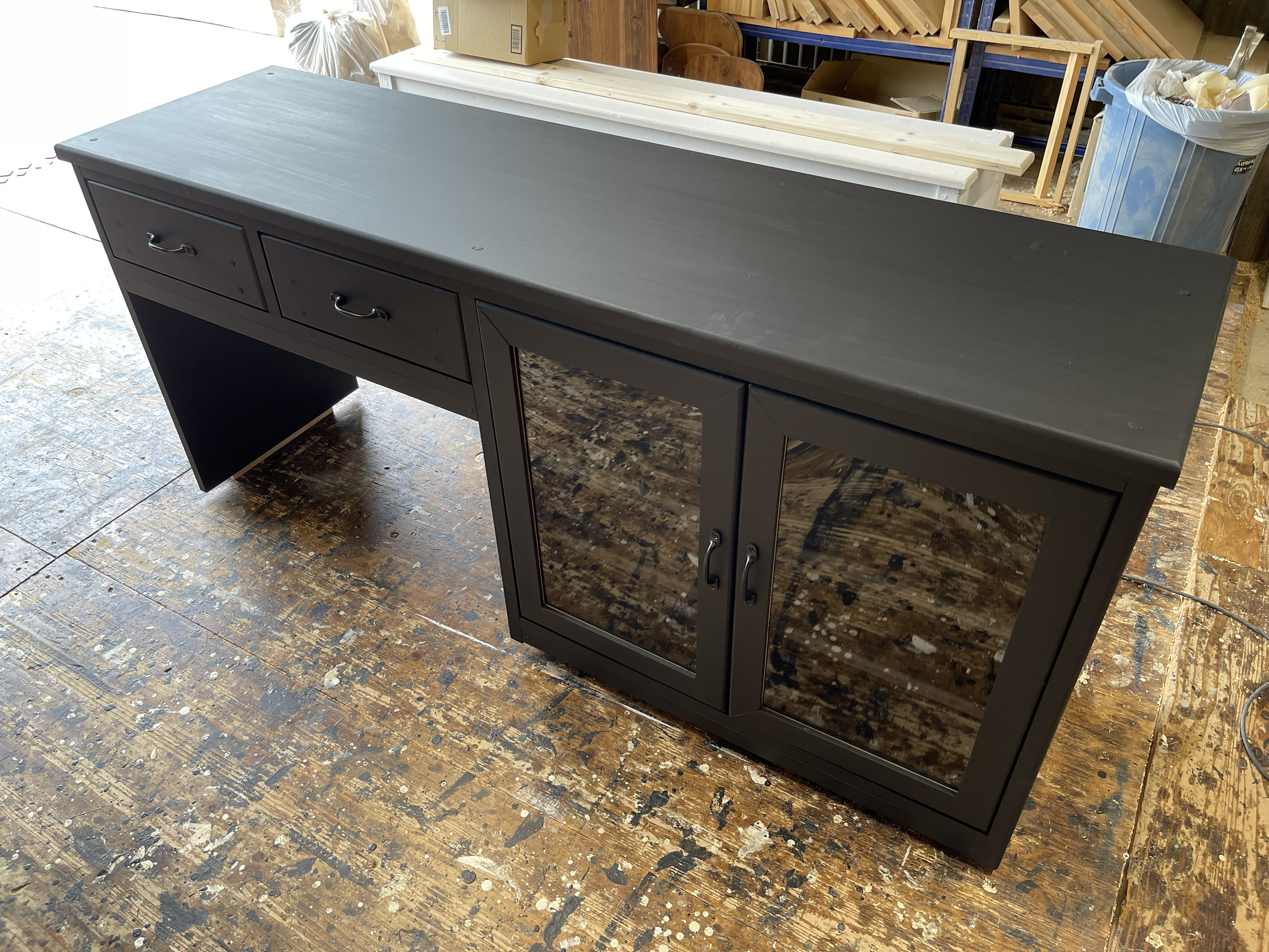 hotaru  キャビネット　リビング　ブラック　可動棚　アクリル窓　扉　引出し　収納　天然木　無垢材　オーダー可