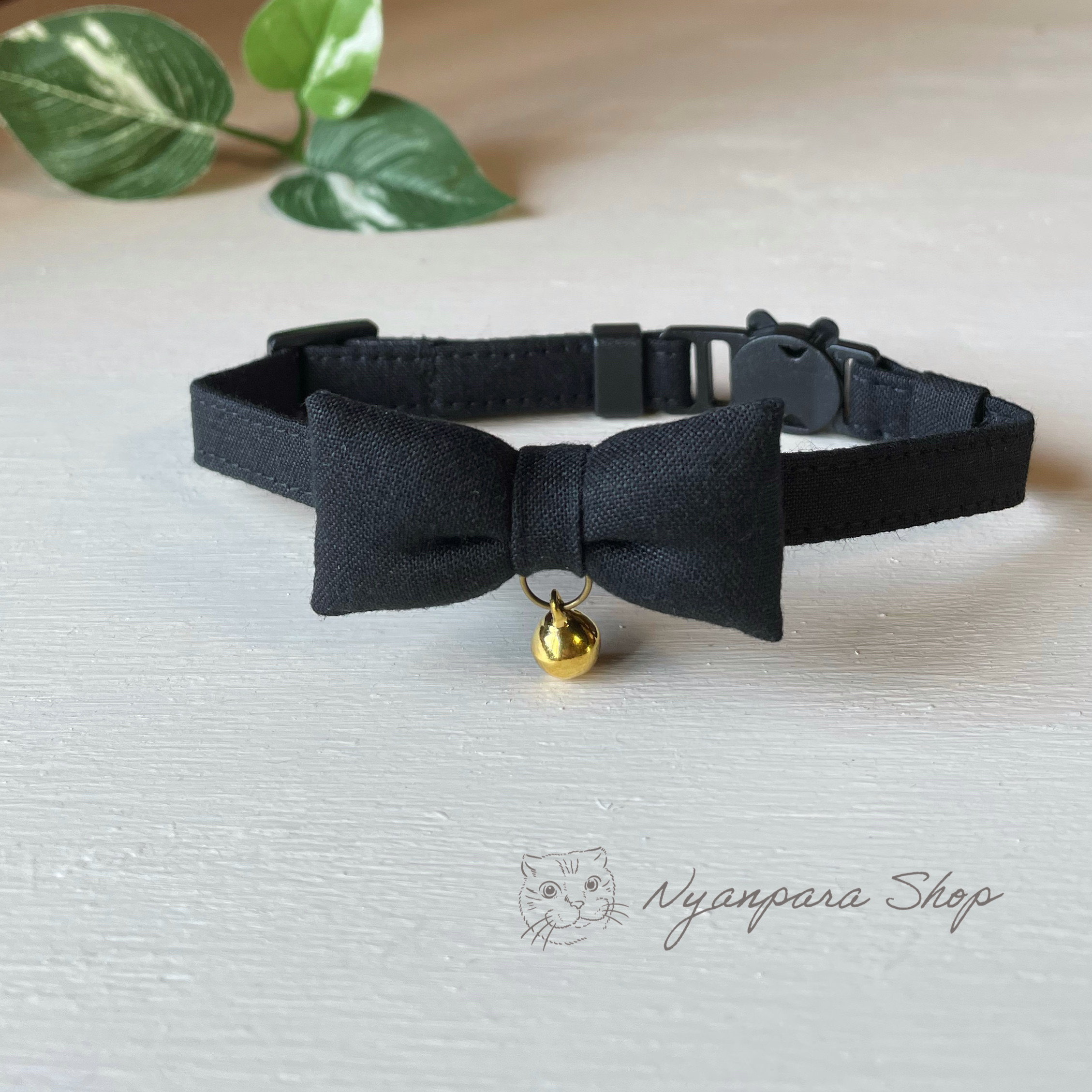 ふーか】②ミニサイズ！ペリドットの蝶ネクタイねこちゃん形オルゴ☆他