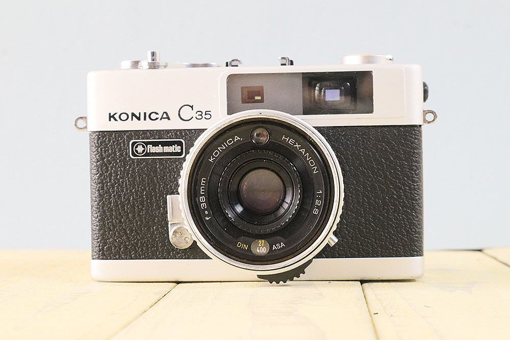 【完動品】Konica C35 Flash maticフィルムカメラ 動作確認済 完動品】KONICA C35 Flash matic フィルム 動作確認済の通販 by