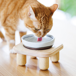 猫用食器台（テーブルのみ）１皿バージョン　【食器テーブル・ペット用・餌台・木製・ナチュラル】 3枚目の画像