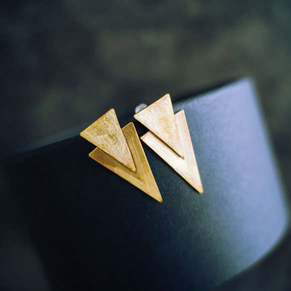 Creema限定 真鍮  三角形  スタッドピアス アンティークゴールド 送料無料　BP007 10枚目の画像