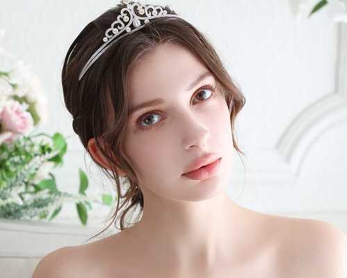 キュービックジルコニア ウェディングティアラ ロマンティックシェイプ III キュービックジルコニア ウェディングティアラ ロマンティック