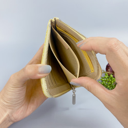 薄マチで使いやすい ハーフ財布 エナメルローズ レモンイエロー 日本製 Squeeze 5枚目の画像