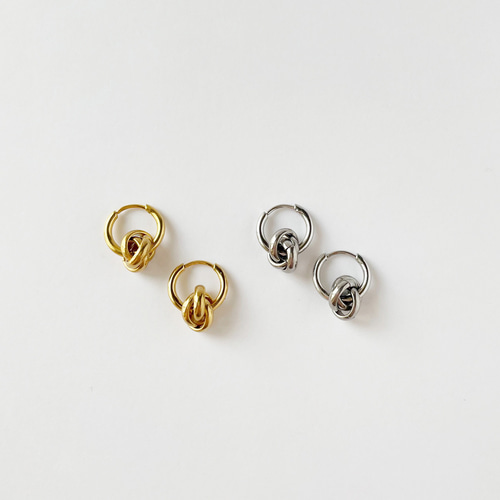 つけっぱなしOK!】トリプルリングフープピアス /2WAY/サージカル 