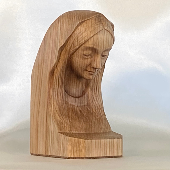 終末の護りの聖母マリア（手彫り 桂材） 