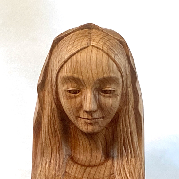 終末の護りの聖母マリア（手彫り 桂材） 