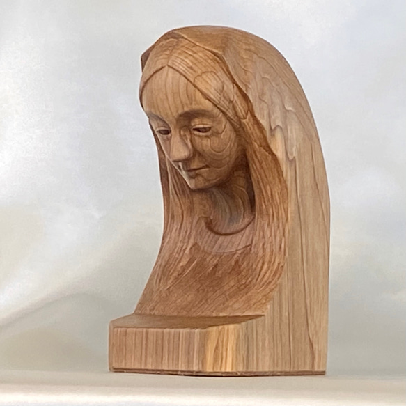 終末の護りの聖母マリア（手彫り 桂材） 6枚目の画像