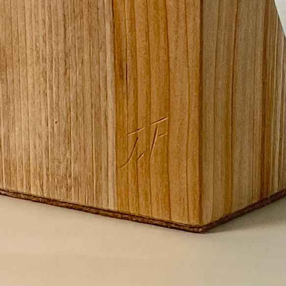 終末の護りの聖母マリア（手彫り 桂材） 