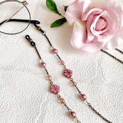 メガネチェーン》チェコビーズ6弁花(シルキーローズ)✧︎マスク