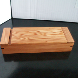 ●屋久杉　木製　筆箱　ペンケース　小物入れ　K１４４ 3枚目の画像