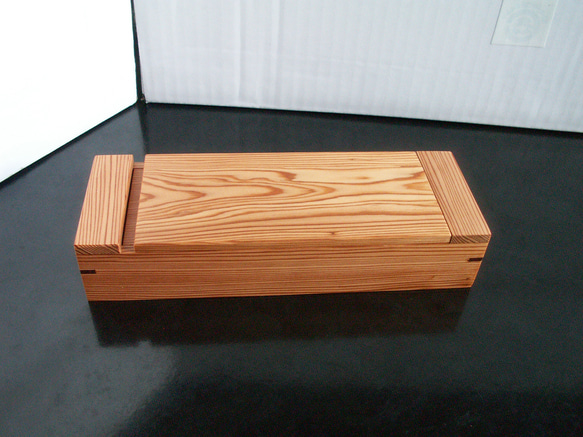 ●屋久杉　木製　筆箱　ペンケース　小物入れ　K１４４ 3枚目の画像