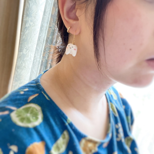 金歯ちゃん 銀歯ちゃんピアス/陶器系 奥歯くん 歯 ピアス