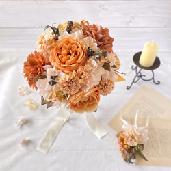 オレンジダリア＆ピーチローズの アンティーク クラッチブーケ（アーティフィシャル・造花・ウェディング・フォト・ラウンド） 3枚目の画像