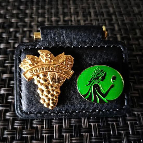 バッジ二つ用◎色で楽しむソムリエバッジとサケディプロマバッジの台布