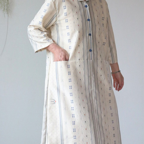 着物リメイク 縞に燕絣模様紬オープンカラーワンピース