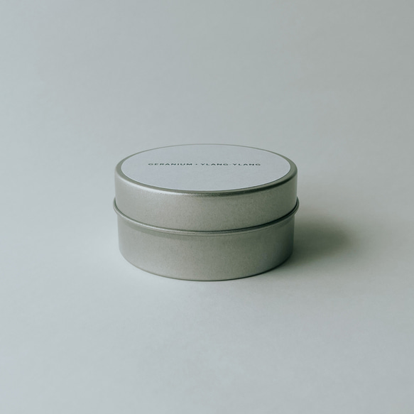 [ゼラニウム+イランイラン]シンプルな缶のアロマキャンドル 6枚目の画像
