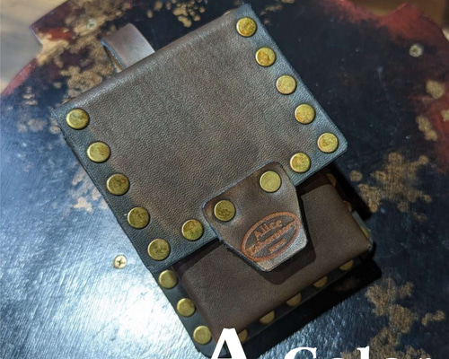 本革タバコケース 王立空挺軍 弐式弾薬盒(ﾆｼｷﾀﾞﾝﾔｸｺﾞｳ) Alice-Labo
