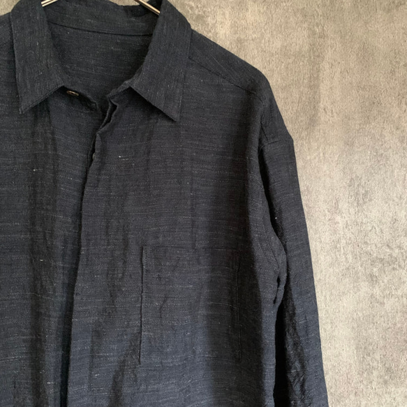 バンブーリネンの比翼シャツ 生成り/インディゴ Bamboo linen shirt 5枚目の画像