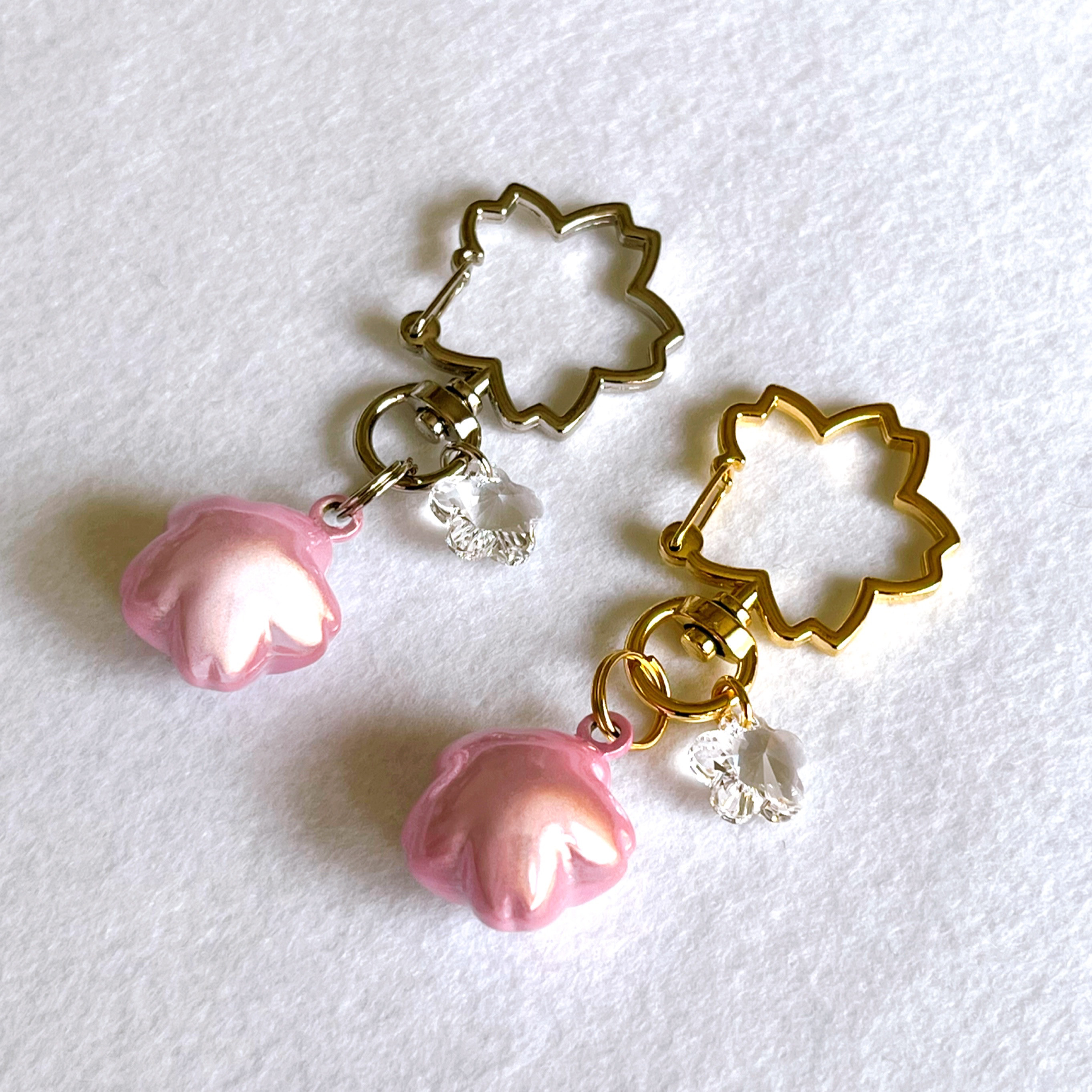 予約販売】さくらフレークアクリルキーホルダー｜アクリルグッズ