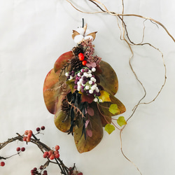【早割中！】マグノリアと秋色木の実のハロウィンスワッグ★アースカラーで大人可愛い✴︎シック 1枚目の画像
