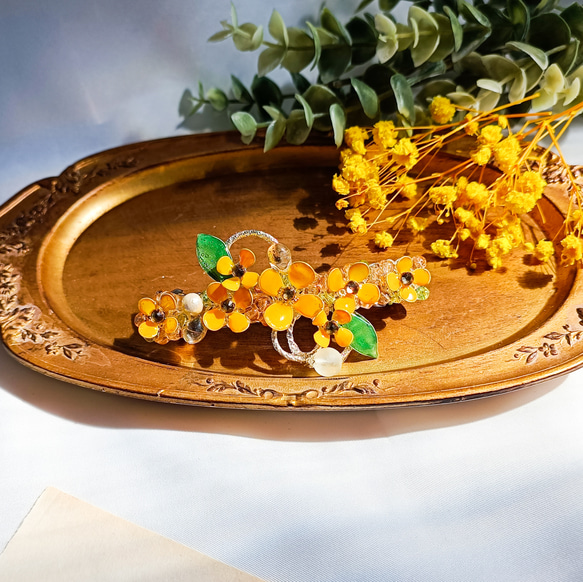 金木犀 Sweet Olive お花とガラスとコットンパール silver 【バレッタ】 na-mia 8枚目の画像