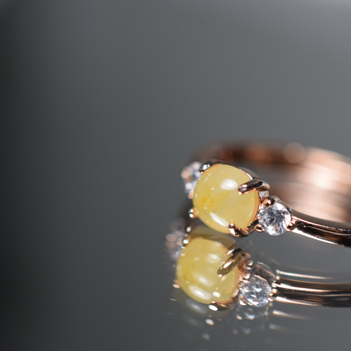 あ〜きゃん♬ ミャンマー産黄本翡翠（ジェダイト）の原石（356ｇ） あ〜きゃん♬様専用 ミャンマー産黄本翡翠（ジェダイト）の原石（356g）