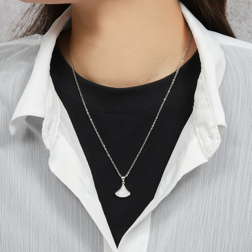 扇モチーフネックレス〈ゴールド/シルバー〉パヴェ◇金属アレルギー