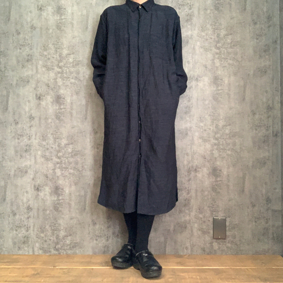 バンブーリネンシャツワンピース 生成り/インディゴ Bamboo linenshirt dress 2枚目の画像