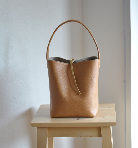 ワンハンドルレザーバッグ ミニ アンティークキャメル トートバッグ St