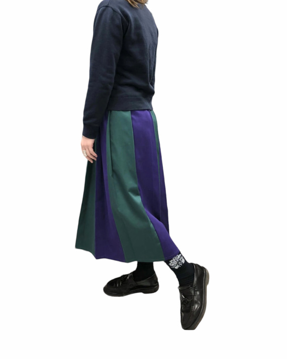 パープル×グリーン　２カラー　フレアプリーツロングスカート 4枚目の画像