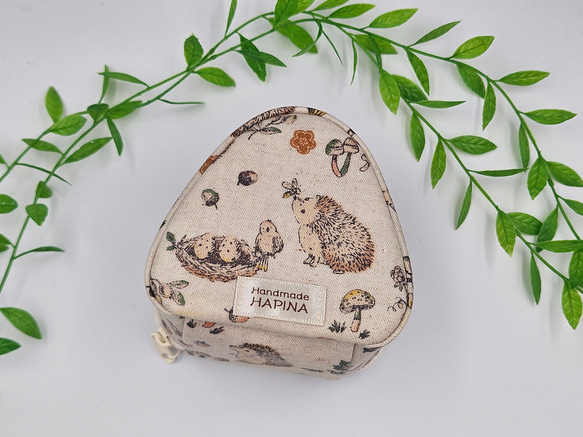 おにぎりポーチ 保温保冷 ハリネズミ 木の実 生成 おむすび入れ